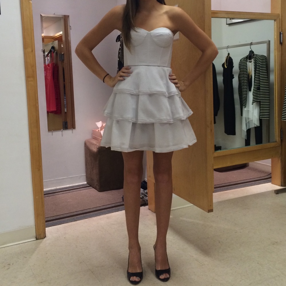 BCBG Max Azria Strapless Ruffle bustier dress sz 2